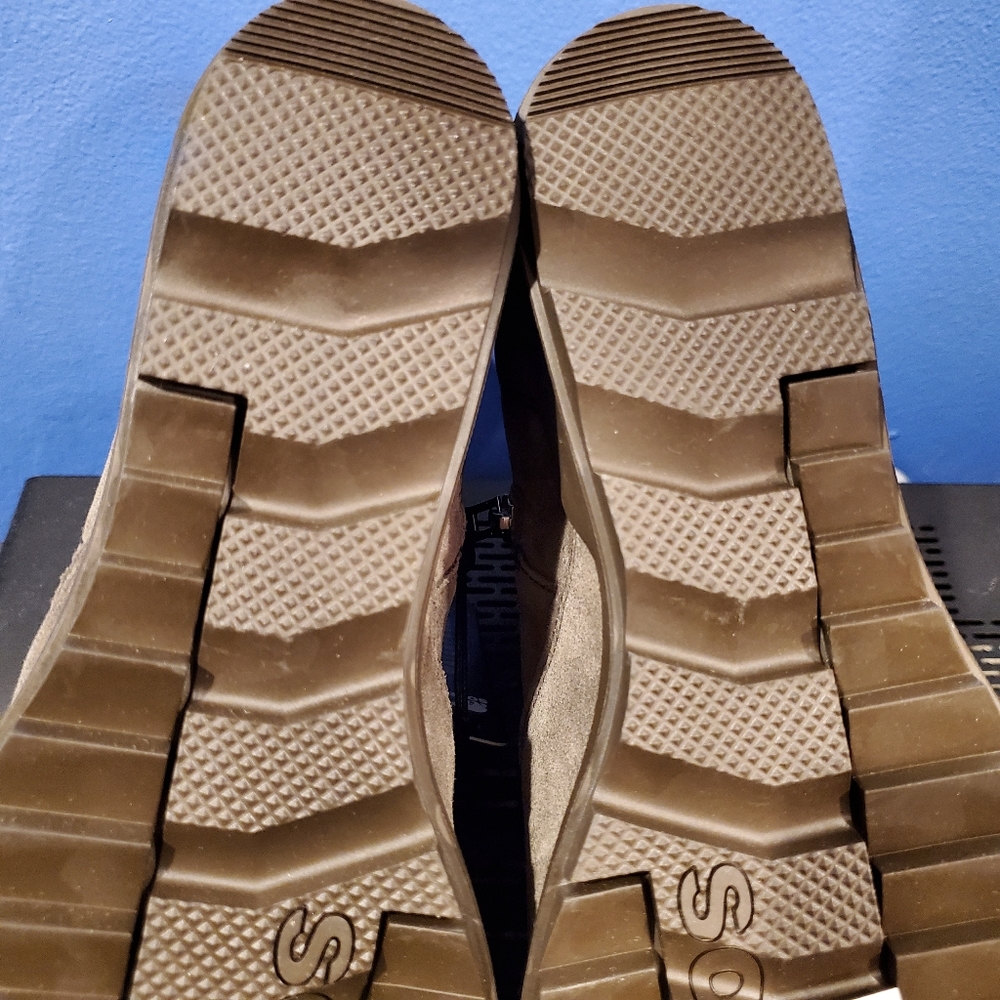 Sorel Boots - Picture 6 of 6